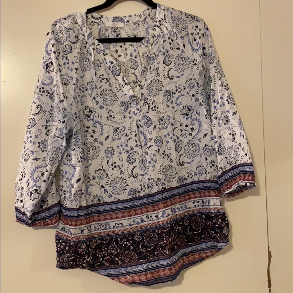 Cute navy and white top